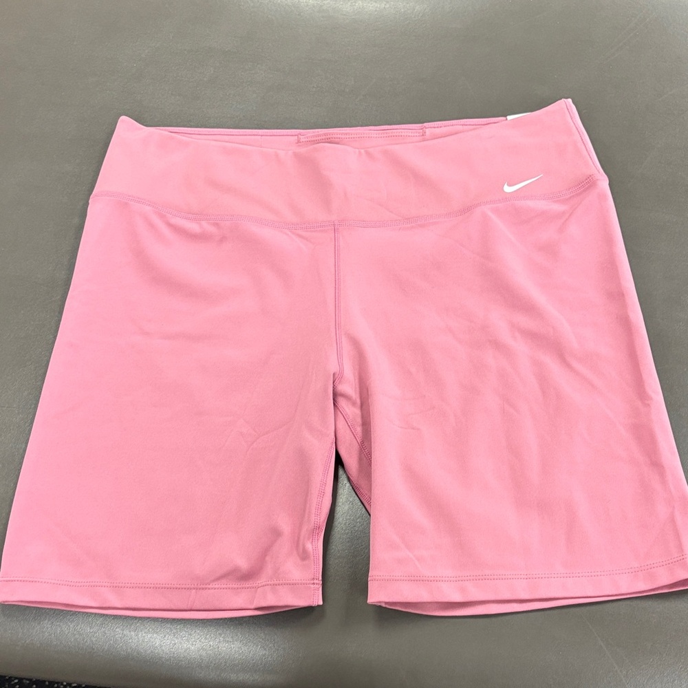 NWT Nike One Women's Soft Pink Athletic Shorts Size XL